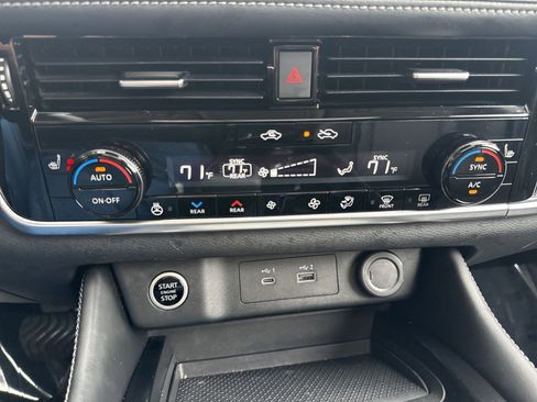 Used 2023 Nissan Rogue SL w/ SL Premium Package AWD/4WD image 18