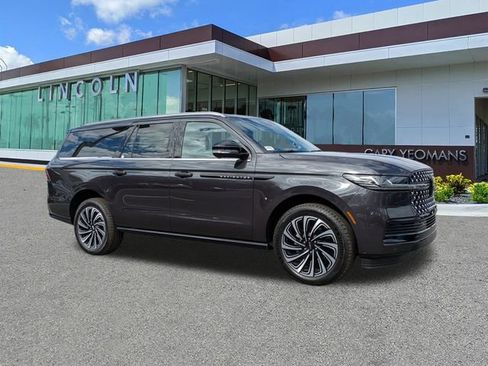 New 2025 Lincoln Navigator L Black Label AWD/4WD image 2