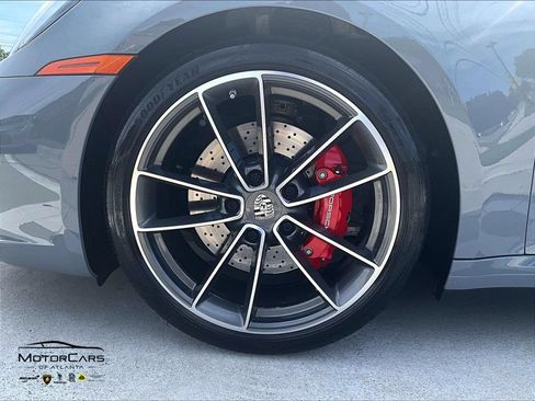 Used 2024 Porsche 911 Carrera S RWD image 9
