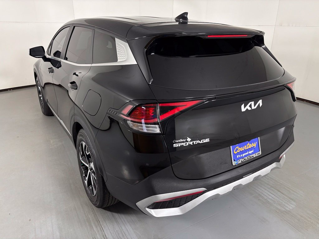 Used 2024 Kia Sportage EX FWD image 6