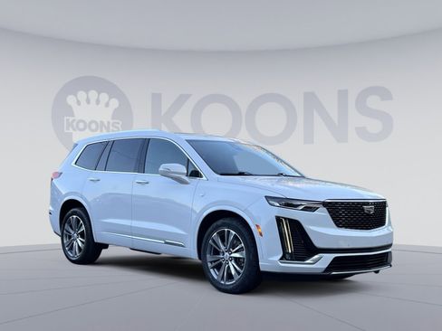 Used 2023 Cadillac XT6 Premium Luxury AWD/4WD image 10