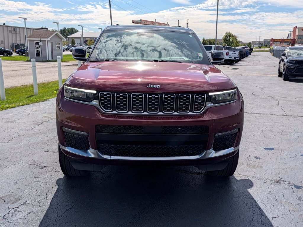 Certified 2023 Jeep Grand Cherokee L Summit AWD/4WD image 2