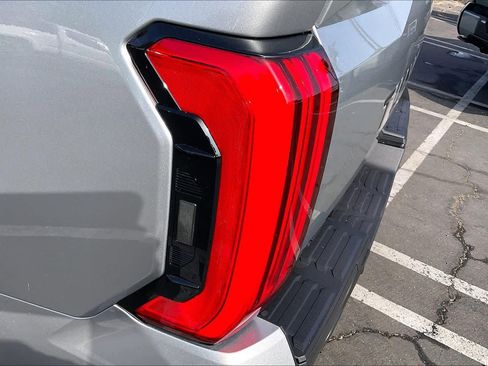 New 2026 Toyota Tundra Limited AWD/4WD image 14