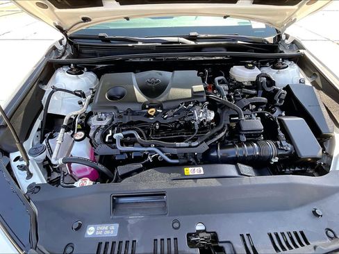 Used 2025 Toyota Camry SE FWD image 33