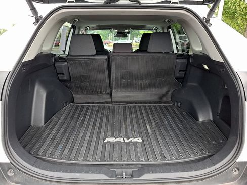Used 2025 Toyota RAV4 XLE w/ Convenience Package AWD/4WD image 31