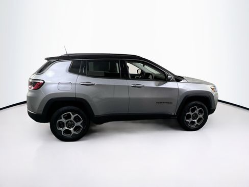 Used 2022 Jeep Compass Trailhawk w/ Sun and Sound Group AWD/4WD image 4