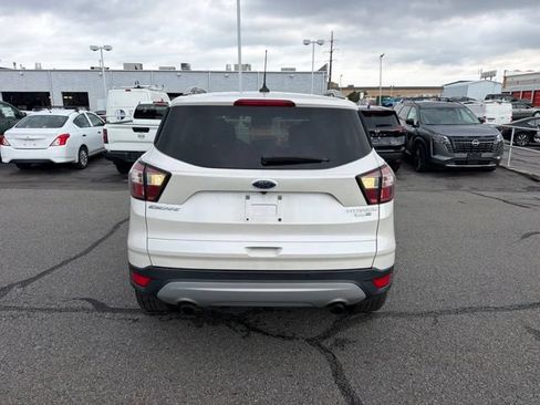 Used 2018 Ford Escape Titanium AWD/4WD image 4
