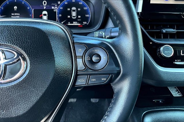 Used 2026 Toyota Corolla SE w/ SE Package FWD image 11