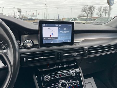 Used 2021 Lincoln Corsair AWD w/ Premium Package image 5