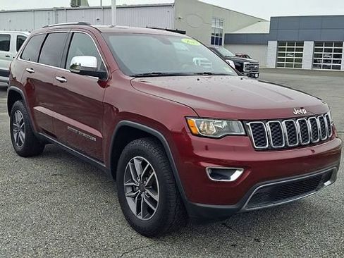 Used 2019 Jeep Grand Cherokee Limited AWD/4WD image 2