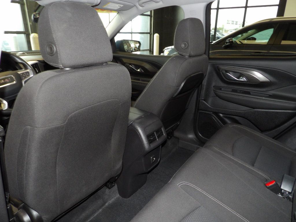 Used 2024 GMC Terrain SLE AWD/4WD image 21