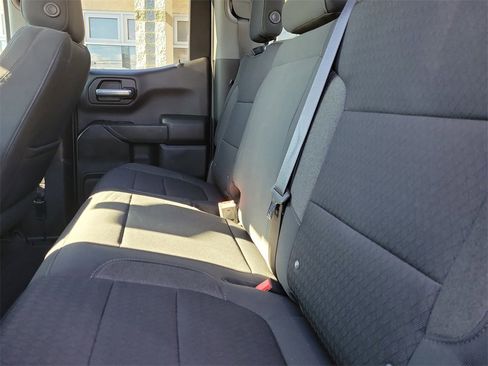 Used 2021 Chevrolet Silverado 1500 LT image 11