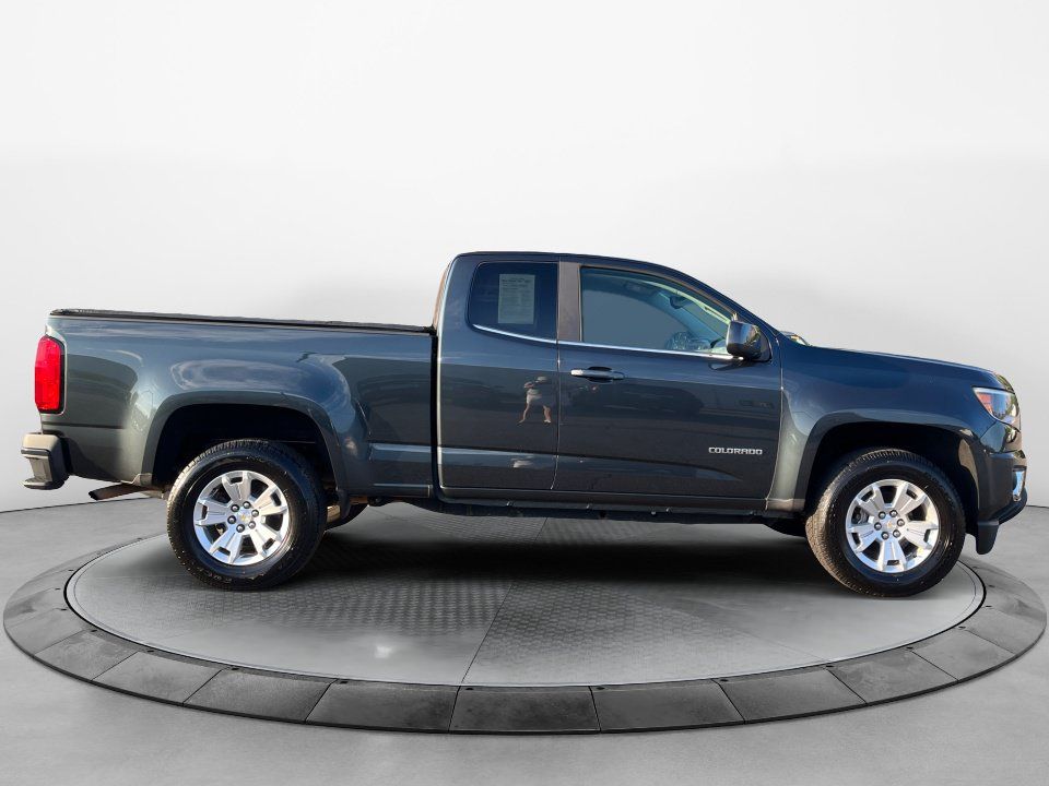 Used 2018 Chevrolet Colorado LT w/ LT Convenience Package RWD image 8