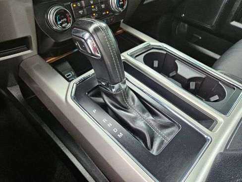 Used 2018 Ford F150 Lariat w/ Equipment Group 502A Luxury AWD/4WD image 29