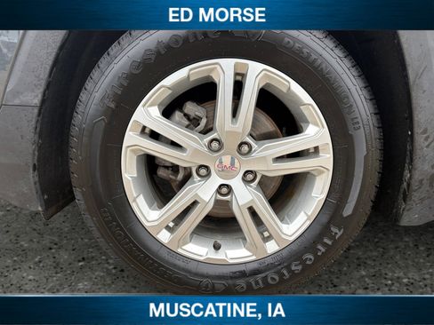 Used 2020 GMC Terrain SLE w/ Driver Convenience Package image 9