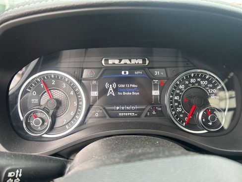 Used 2024 RAM 1500 Laramie image 11