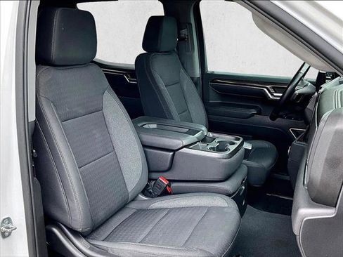 Used 2023 Chevrolet Silverado 1500 LT RWD image 9