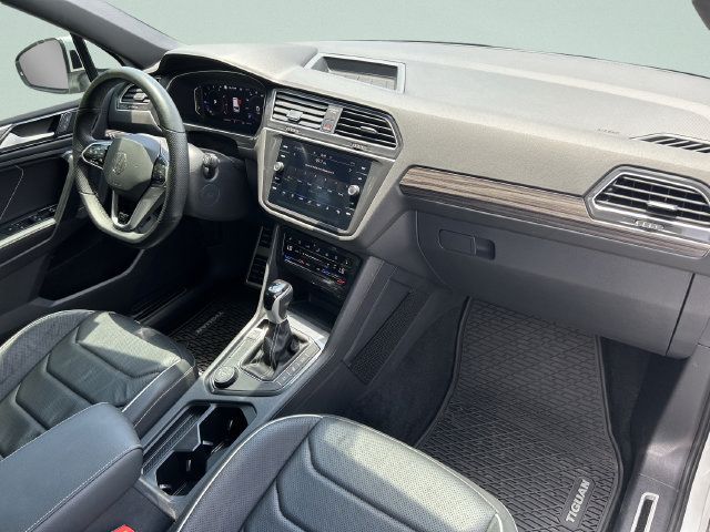 Used 2024 Volkswagen Tiguan SEL R-Line AWD/4WD image 22