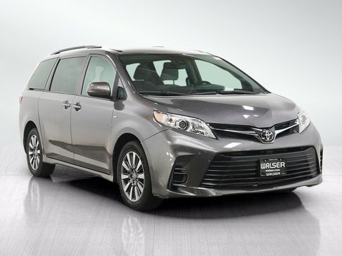 Used 2020 Toyota Sienna LE AWD/4WD image 7