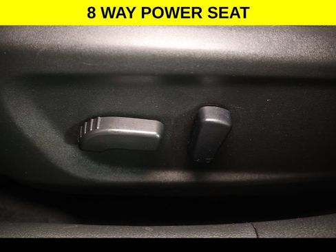 Used 2025 Nissan Altima 2.5 SV FWD image 3