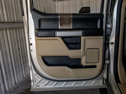 Used 2017 Ford F250 Lariat w/ Lariat Ultimate Package image 45