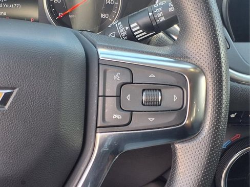 Used 2025 Chevrolet Blazer LT FWD image 16