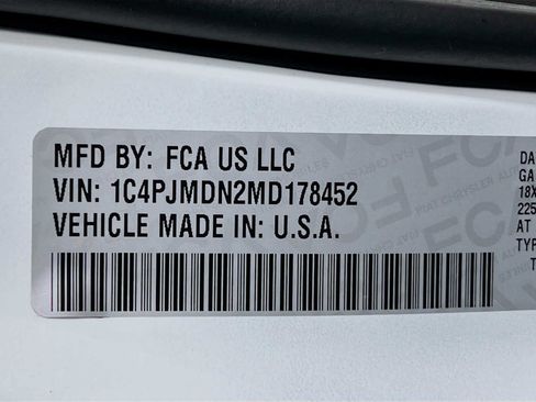 Used 2021 Jeep Cherokee Limited image 33