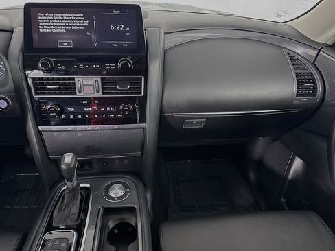 Used 2024 Nissan Armada SV image 24