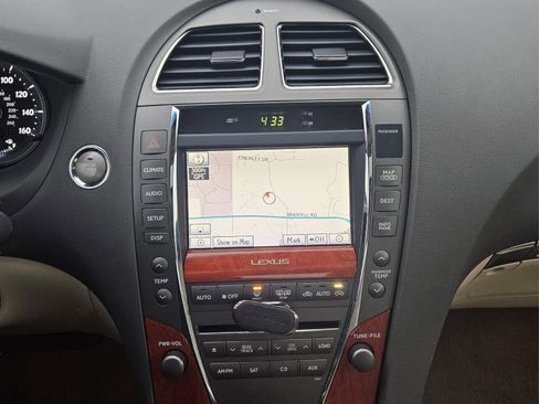 Used 2011 Lexus ES 350 w/ Preferred Accessory Package image 15