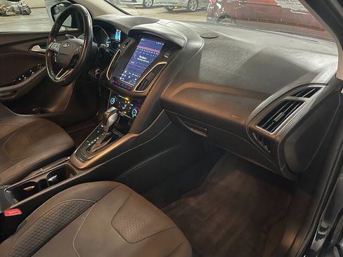 Used 2015 Ford Focus SE w/ Equipment Group 201A image 18