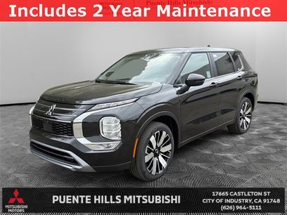 New 2025 Mitsubishi Outlander SE