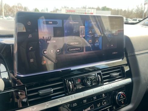 New 2026 Nissan Pathfinder Platinum image 20