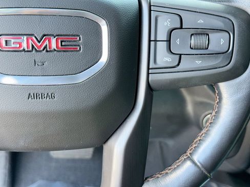 Used 2021 GMC Sierra 1500 AT4 w/ AT4 Value Package AWD/4WD image 18
