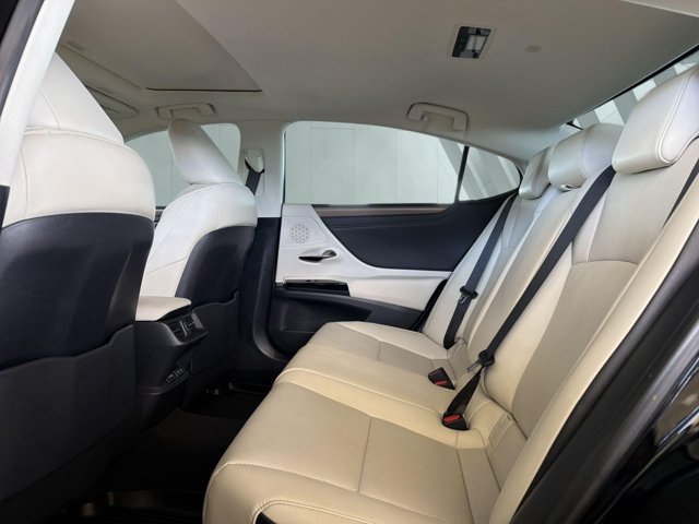 Certified 2024 Lexus ES 350 w/ Premium Package FWD image 11