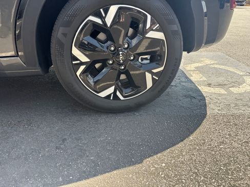 Used 2024 Kia Niro Wave FWD image 10