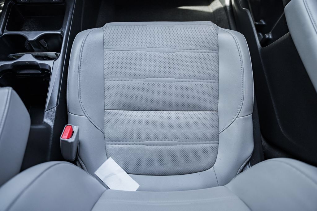Used 2022 Honda CR-V EX-L image 29
