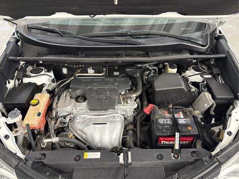 Used 2018 Toyota RAV4 XLE w/ Plus Extra Value Package FWD image 29