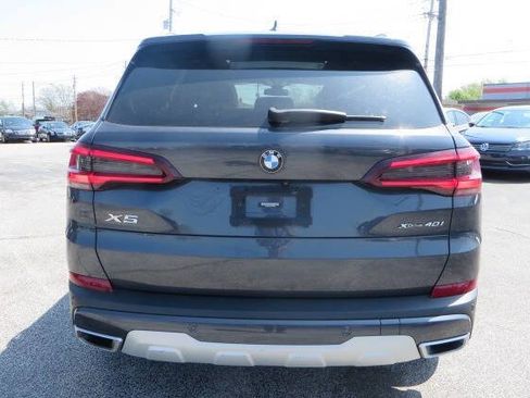 Used 2021 BMW X5 xDrive40i w/ Convenience Package AWD/4WD image 3