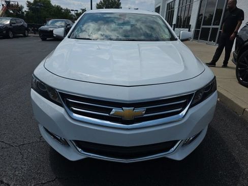 Used 2014 Chevrolet Impala LT w/ Convenience Package FWD image 2