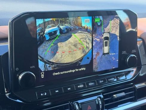 New 2025 Nissan Pathfinder Platinum image 46