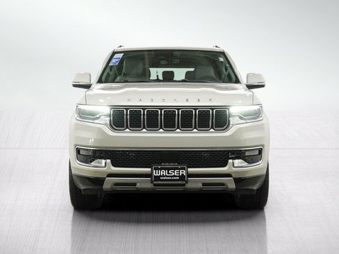 Used 2022 Jeep Wagoneer Series II AWD/4WD image 8