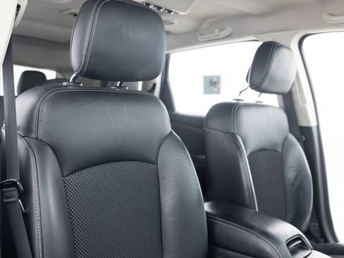 Used 2018 Dodge Journey Crossroad AWD/4WD image 26