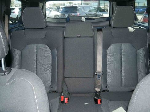 New 2026 Jeep Cherokee Laredo image 30