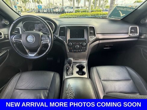 Used 2019 Jeep Grand Cherokee Laredo RWD image 13