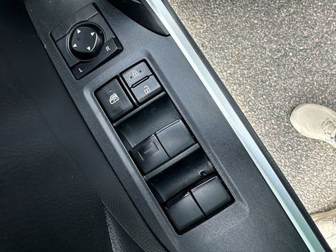 Used 2023 Toyota RAV4 LE image 29