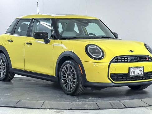 Certified 2025 MINI Cooper S image 9