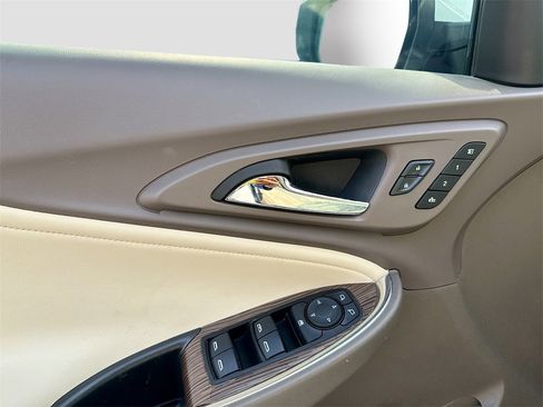 Certified 2024 Chevrolet Malibu LT image 9