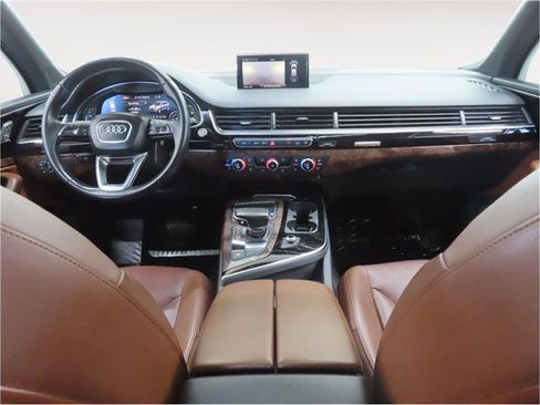 Used 2018 Audi Q7 3.0T Premium Plus w/ Premium Plus Package image 9