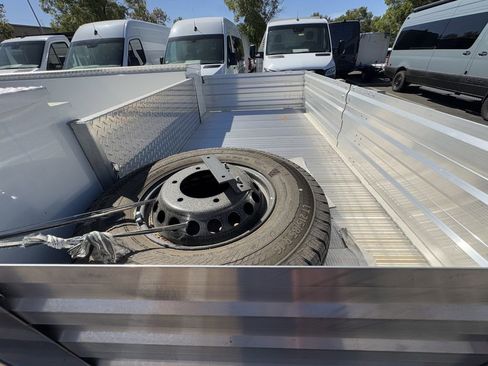 Used 2024 Mercedes-Benz Sprinter 3500 image 13