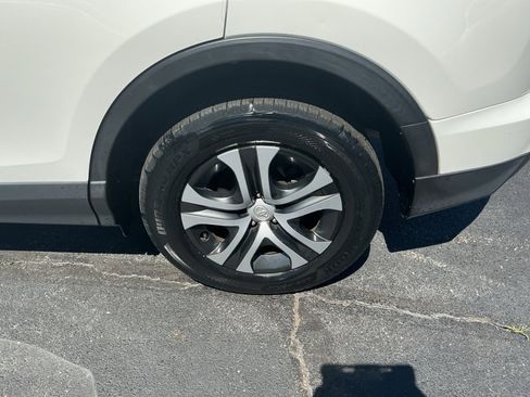 Used 2016 Toyota RAV4 LE FWD image 26